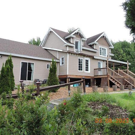 Gite Passion Et Tendresse B&B Shefford エクステリア 写真