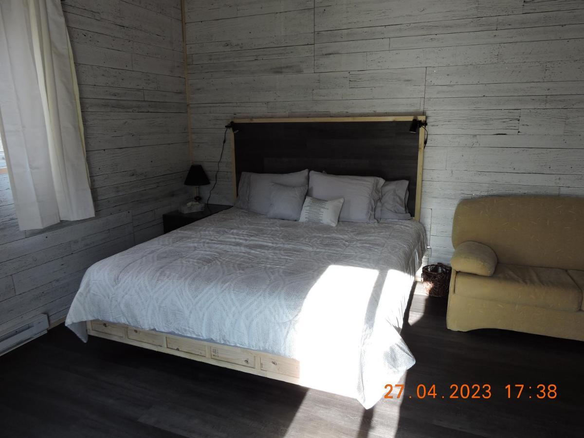 Gite Passion Et Tendresse B&B Shefford エクステリア 写真