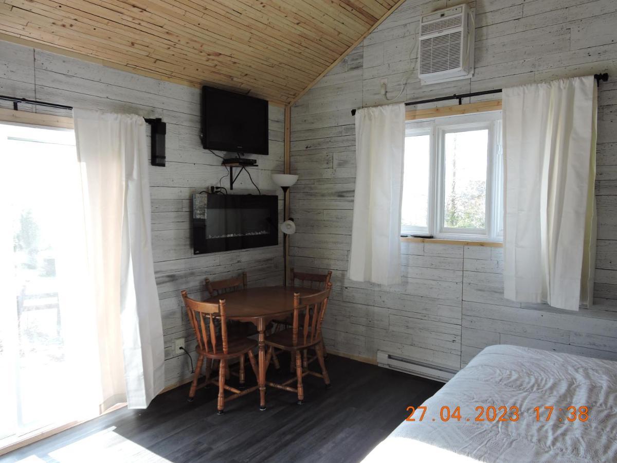 Gite Passion Et Tendresse B&B Shefford エクステリア 写真