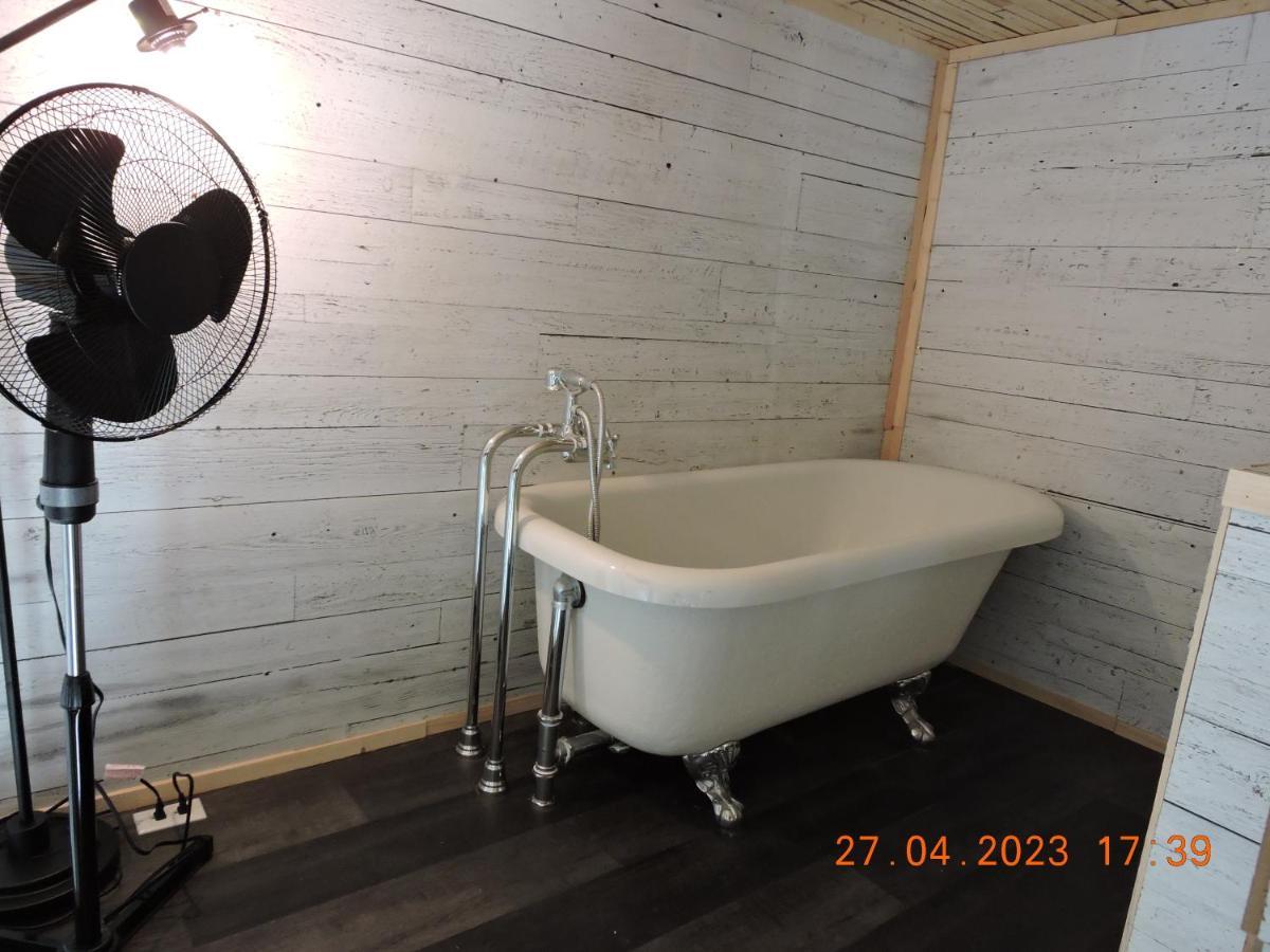 Gite Passion Et Tendresse B&B Shefford エクステリア 写真