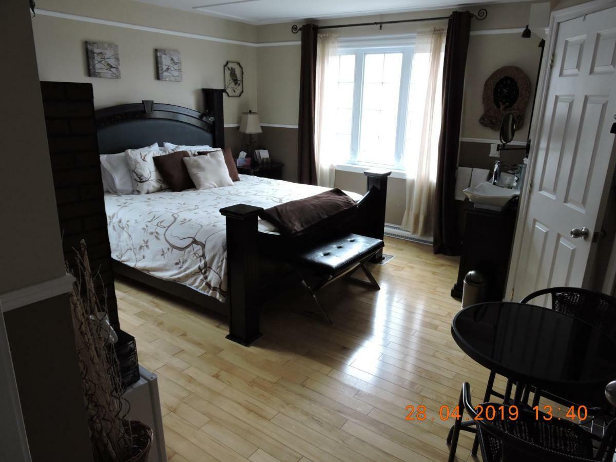 Gite Passion Et Tendresse B&B Shefford エクステリア 写真