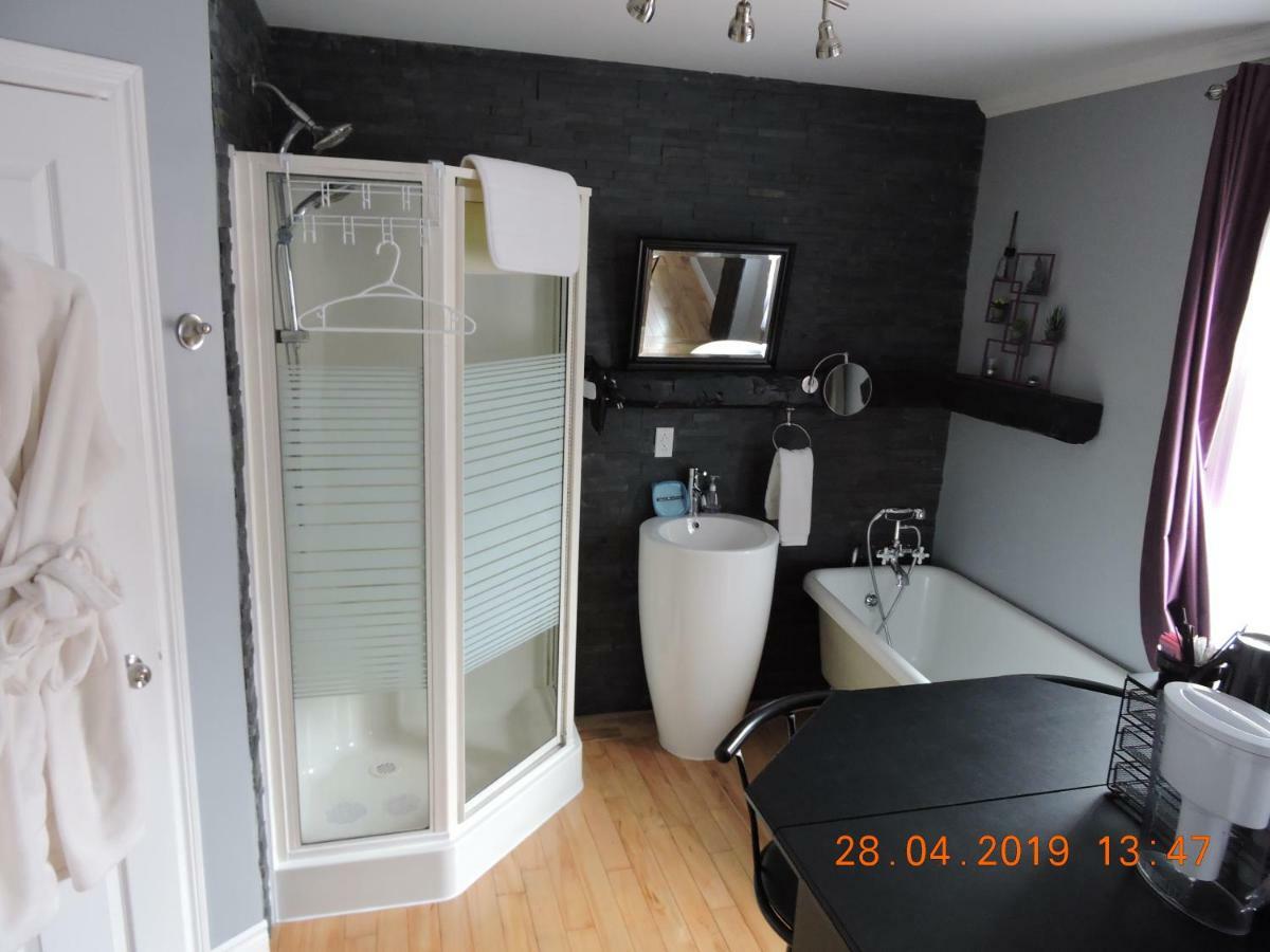 Gite Passion Et Tendresse B&B Shefford エクステリア 写真